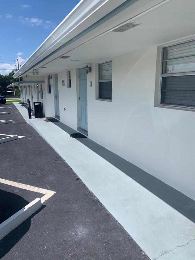 Caribbean Shores Jensen Beach Motel Exterior photo